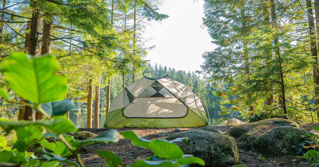 Picking the Perfect Tent For Your Upcoming Camping Trip blog, tent, water, lake, river